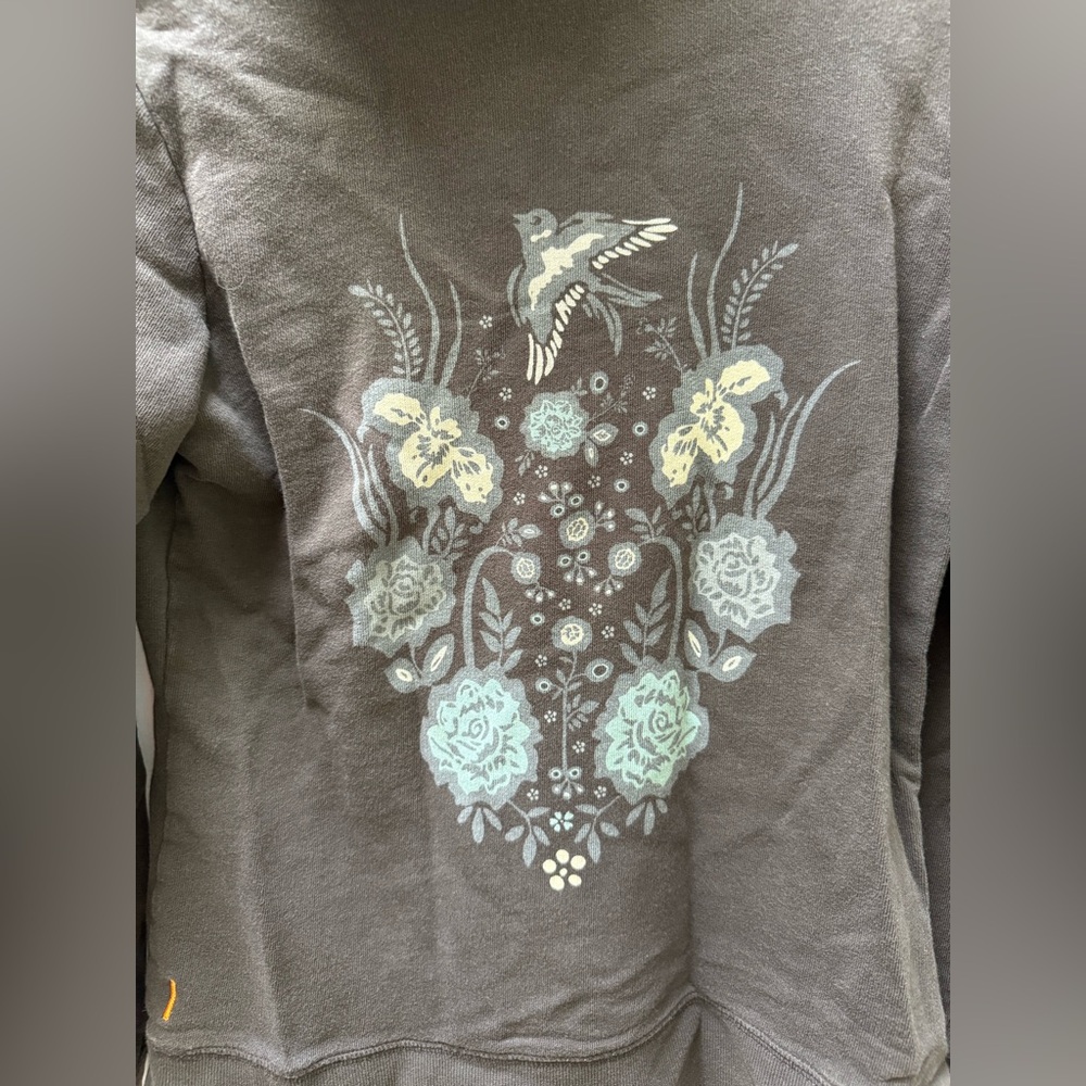 Beautiful Lucy brown hoodie with bird design on front and back in size small - Picture 3 of 9